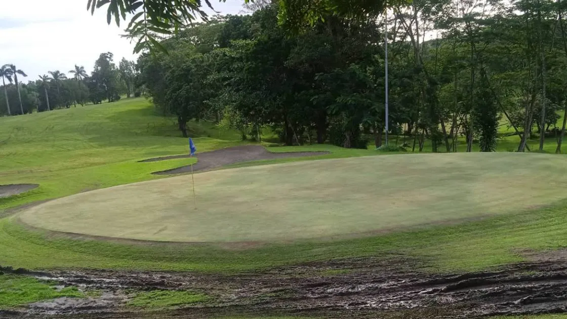Tritih Golf: The Evergreen Oasis in Cilacap's Heart